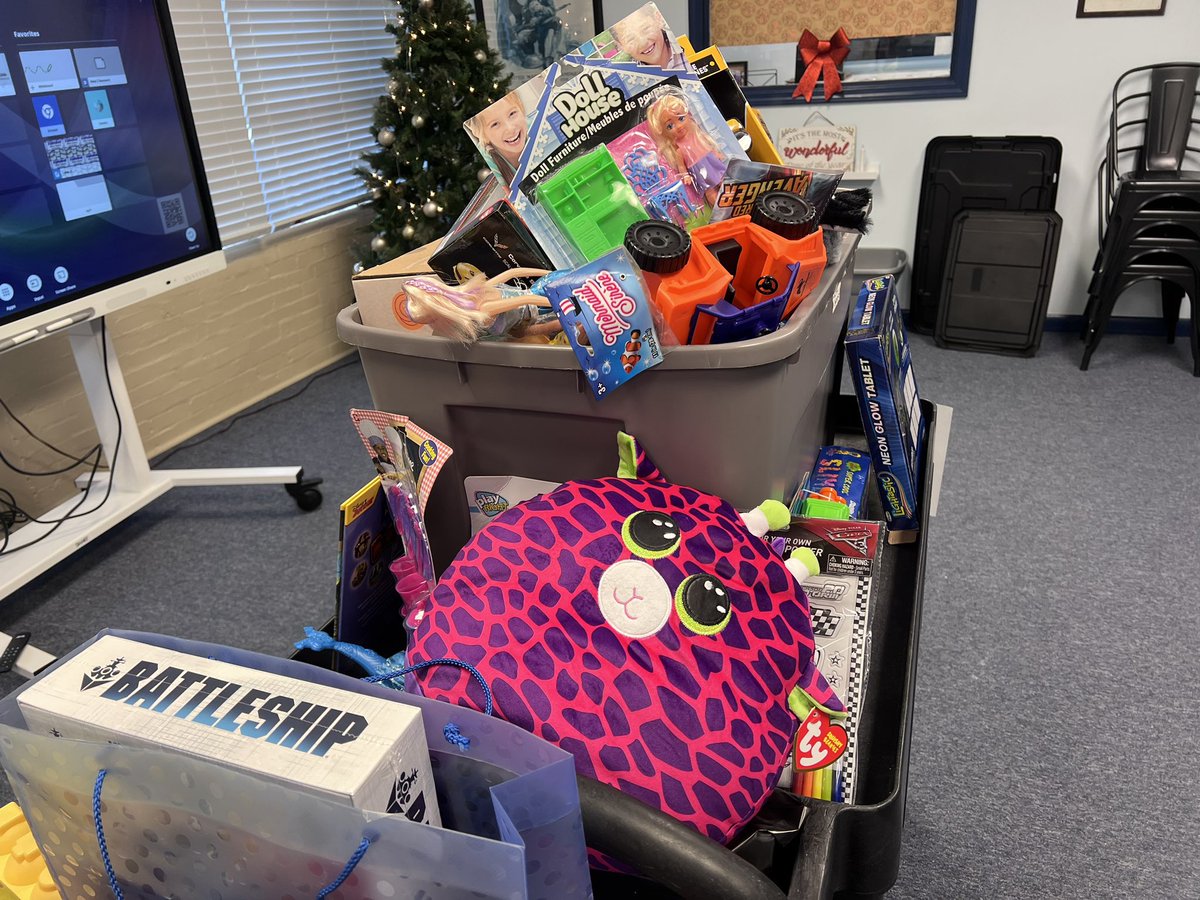 Kristyn Felix (@kristyn_felix1) on Twitter photo Tis the season … to ruck … and to give gifts … why not do both! 2023 Toy Ruck was awesome!
#TisTheSeason
#fitness
#thursdaymood
#airborne
<a href="/T_Whitfield1942/">2F6</a> <a href="/LawrenceRubal/">Lawrence Rubal</a> <a href="/roth0810/">Paul Rothlisberger</a> <a href="/lthrstkg/">Kevin Humphres</a> <a href="/BriansObadiah/">ob_brians</a> <a href="/Nathan94434/">Nathan</a> <a href="/RandomCSM/">Tommy P Fitzwater</a> @LIBERTY9CSM <a href="/sukipurdeu/">SKP</a> Tis the season … to ruck … and to give gifts … why not do both! 2023 Toy Ruck was awesome!
#TisTheSeason
#fitness
#thursdaymood
#airborne
<a href="/T_Whitfield1942/">2F6</a> <a href="/LawrenceRubal/">Lawrence Rubal</a> <a href="/roth0810/">Paul Rothlisberger</a> <a href="/lthrstkg/">Kevin Humphres</a> <a href="/BriansObadiah/">ob_brians</a> <a href="/Nathan94434/">Nathan</a> <a href="/RandomCSM/">Tommy P Fitzwater</a> @LIBERTY9CSM <a href="/sukipurdeu/">SKP</a>