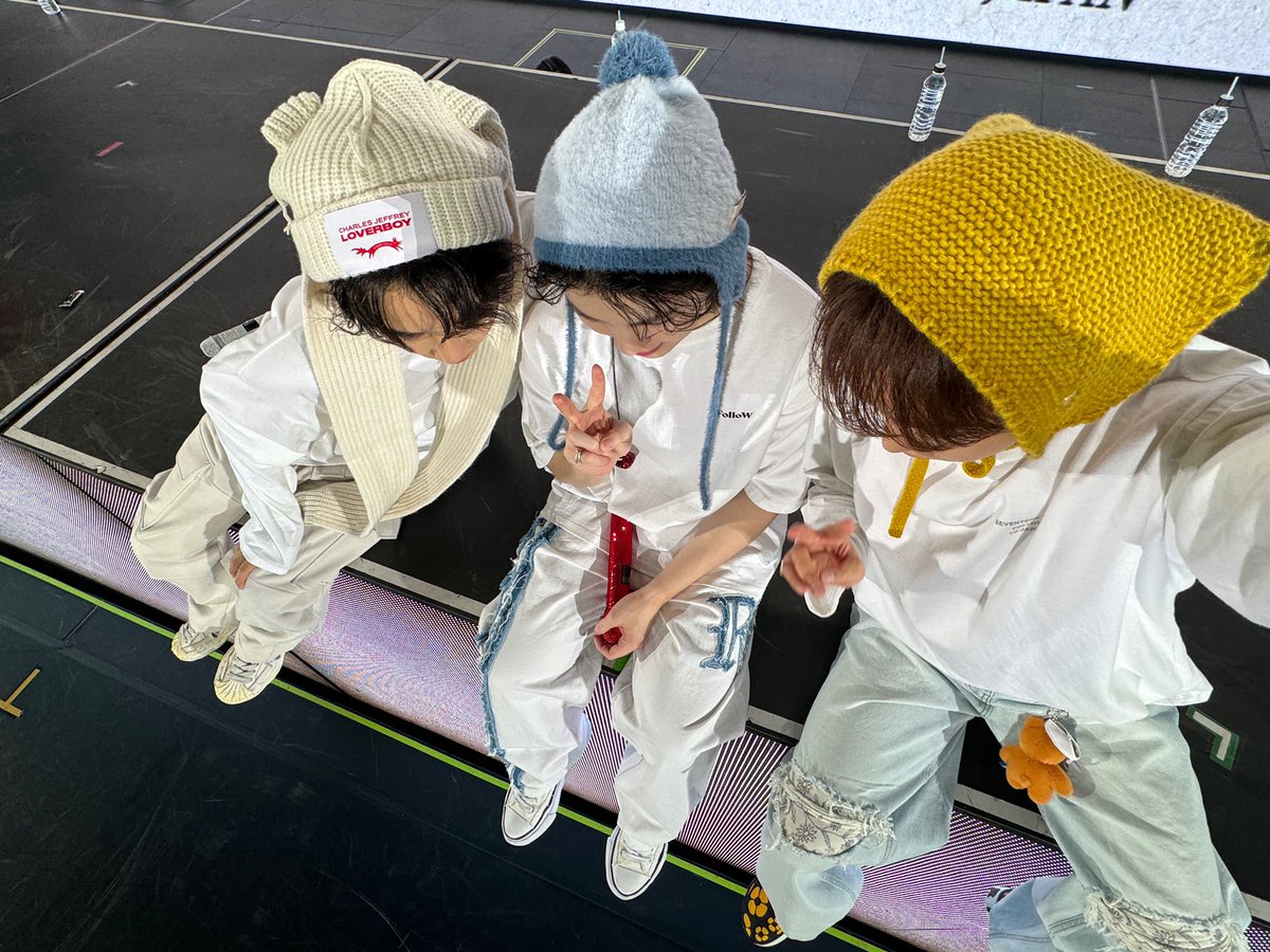 sounds_of_cheol's tweet photo. jeonghan, woozi, seungkwan 🤍🩵💛 https://t.co/fmEc2DSW42