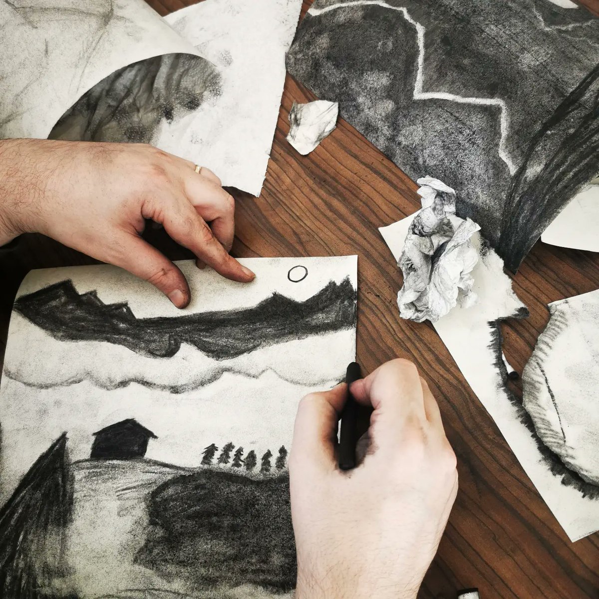 Creative Alternatives offer free weekly sessions in St Helens using #creativity and #Mindfulness to help ease  stress and anxiety. Please get in touch to find out more <a href="/sthelenscouncil/">St Helens Borough Council</a> <a href="/du_health/">Ruth du Plessis Public Health</a> @STHLibraries #Wellbeing