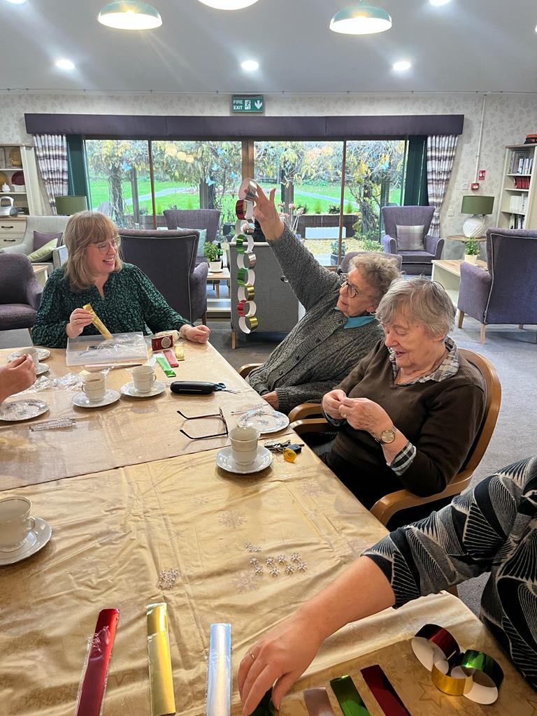 Dawn Hutchinson tweet media