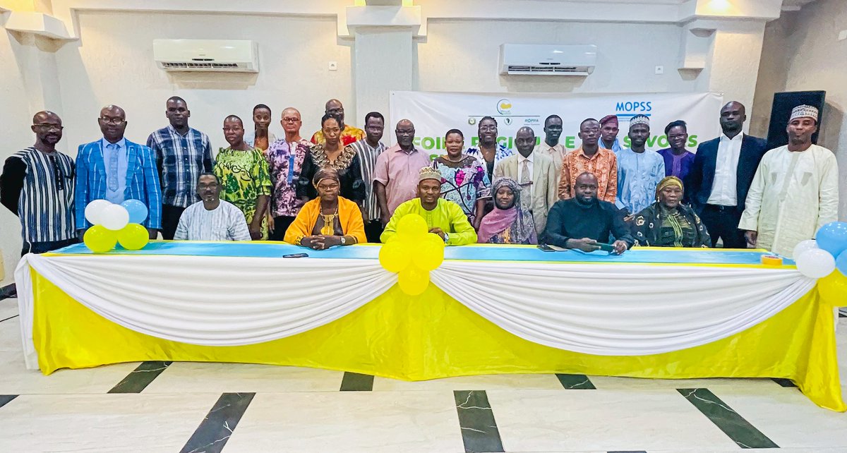 roppainfo's tweet photo. 🎉✨ Ouverture réussie de la Foire Régionale aux Connaissances SANAD à Cotonou! ROPPA fier de participer jusqu'au 8 décembre. Soutien du PAGR-SANAD &amp; Union Européenne. 🌾🤝 #InnovationAgrosylvopastorale #SécuritéAlimentaire Pour plus d'infos, cliquez ici: https://t.co/Iis3YmTwgT https://t.co/3JSNGdncDN