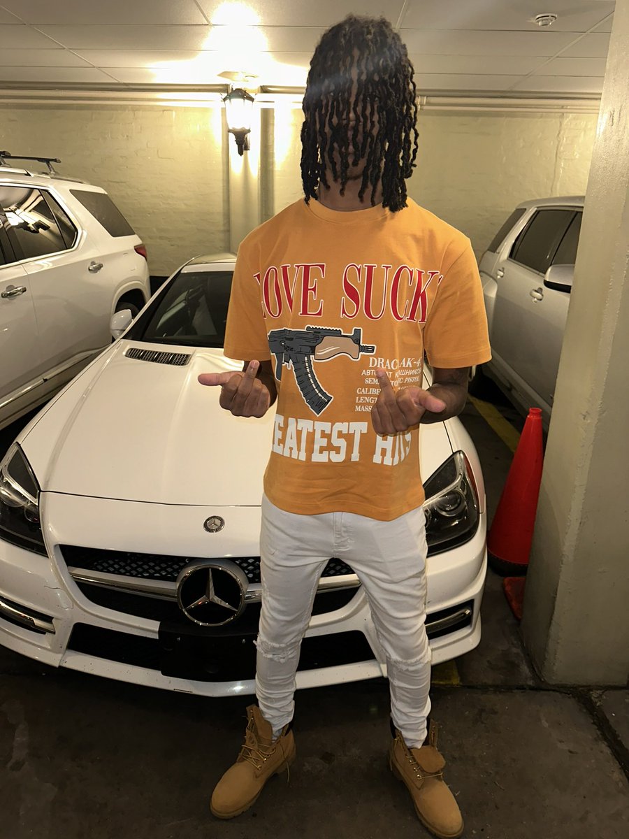 _2xscreamin's tweet photo. went and fucced his b**** made em break up like da warriors ⛹🏽‍♂️ 

#GramFam 🐯 https://t.co/xRqJFWHrQY