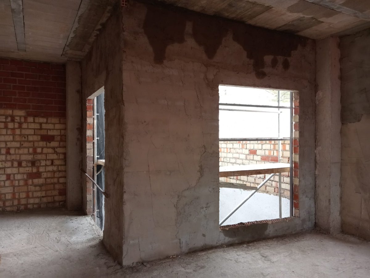 Hola buenos días!!!
Ya se van concluyendo los trabajos de albañilería de todas la casas, de una vivienda unifamiliar con sótano de nueva planta,, en la calle Alfredo Blanco 😉🏘 de Sevilla.
#construccion #rehabilitacion #obranueva #obras #reforma #solucionesconstructivas