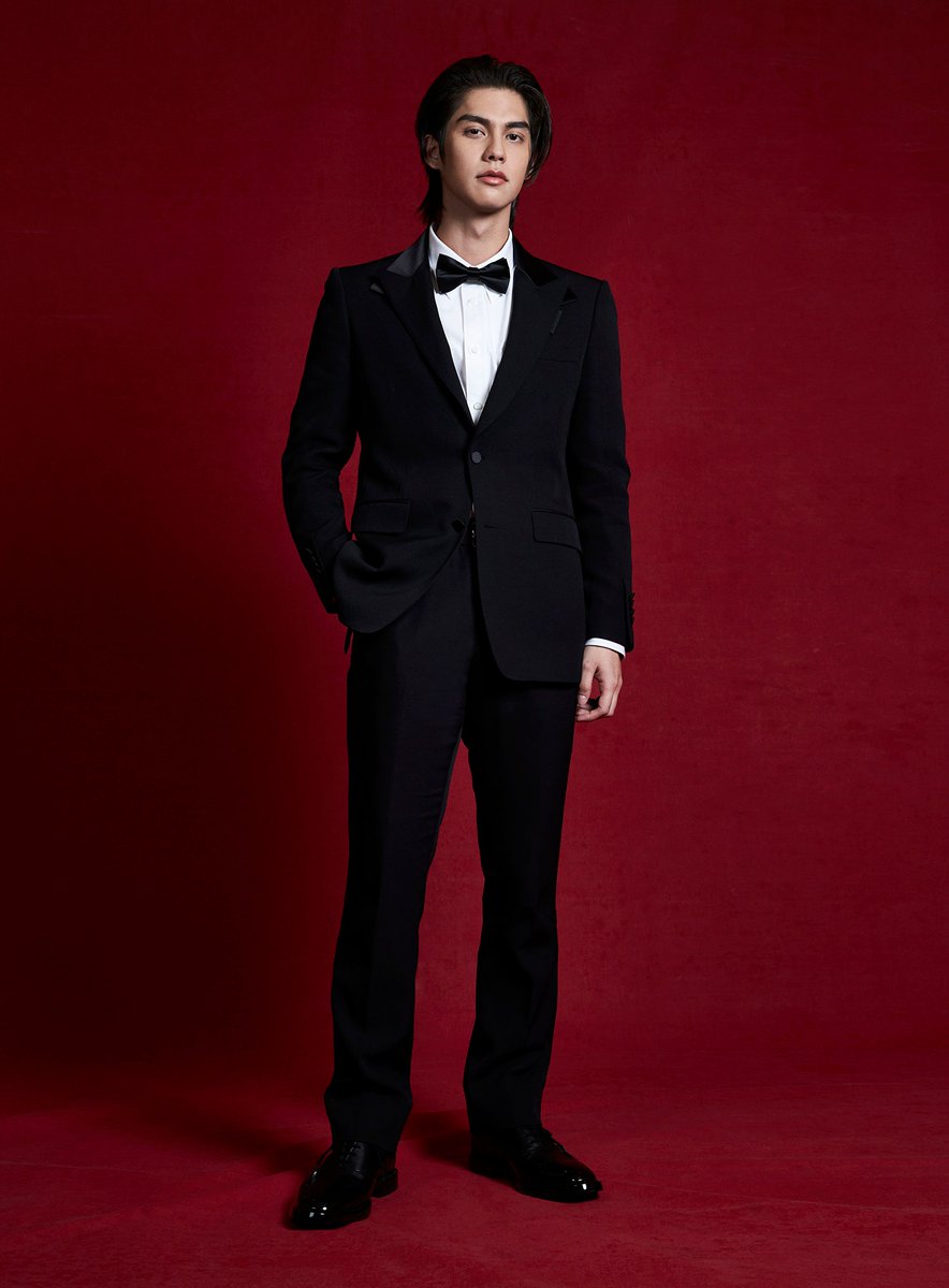 GQJAPAN's tweet photo. BRIGHT（ブライト）ら、受賞者たちは何を着ていた？ 

▼「GQ MEN OF THE YEAR 2023」ファッション・リポート vol.2
https://t.co/NTOTInaolC

#GQJP_MOTY #GQMOTY
#BeYourOwnBOSS #ドンフリオ1942 #mercedesmaybach #BRIGHT #bbrightvc @bbrightvc https://t.co/3yPwPfa8DP