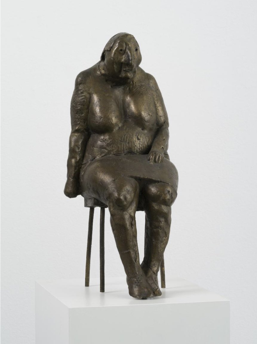 Am Freitag, 8.12., findet die letzte kostenlose Führung durch die Ausstellung „SchlagLicht“ statt. Beginn ist 16 Uhr!

Richard Heß, Frau beim Arzt III, 1991, Bronze, Kunstsammlung der Berliner Volksbank K 1488, © Nachlass Richard Heß, Foto: Peter Adamik