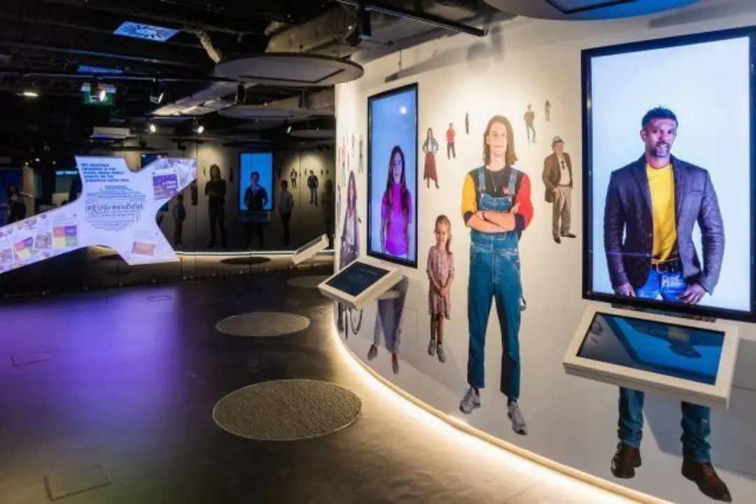 holaextremundo's tweet photo. #TheStripe Visitamos el Centro de Exposiciones "Experience Europe" en el marco de nuestro proyecto KA154.

@EU_Commission https://t.co/wkCp5cqzAM