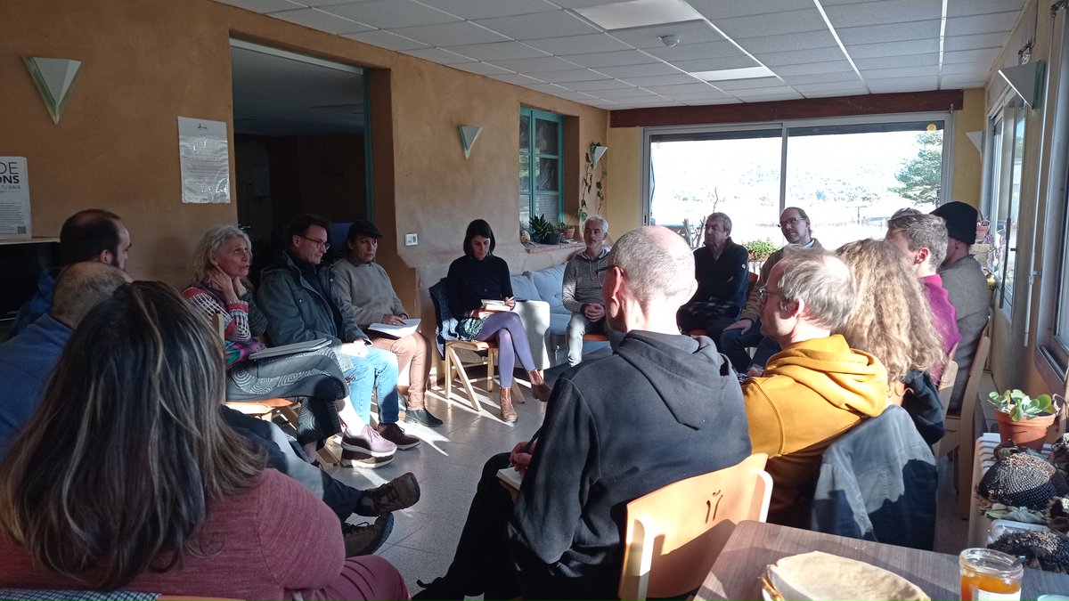[ RETOUR SUR LA RENCONTRE FAIRE TIERS-LIEUX À GRÉOLIÈRES ] Le 25/11, nous avons présenté le Tiers-Lieu les Grandes Roches, une étude sur le marché de l'éco-construction puis échange autour de nos expériences #departement06 #regionsud #anct #fondationdefrance #frtierslieux