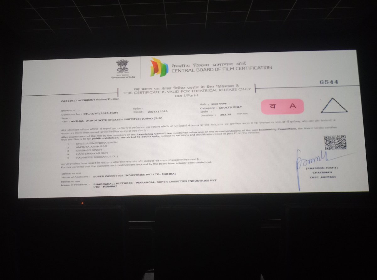 Vijay_Karthik27's tweet photo. Show Time - #Animal Count 2 ( Hindi With English Subtitles ) at #FunRepublicMall, Coimbatore 🔥
Re-Watch For the Theatre Experience 🥶🥵🔥
#AnimalTheFilm #AnimalTheMovie #RanbirKapoor @AnimalTheFilm https://t.co/zBua0QfNdf