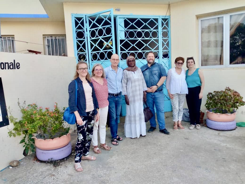 inspereims's tweet photo. 🇸🇳L’Inspé en mission au Sénégal, à Thiès, pour travailler sur le partenariat et la coopération avec le CRFPE et ses #formateurs.

L’équipe a également visité des établissements scolaires locaux qui pourront accueillir nos étudiants en #mobilité à partir de l’année prochaine.
 @ReseauInspe