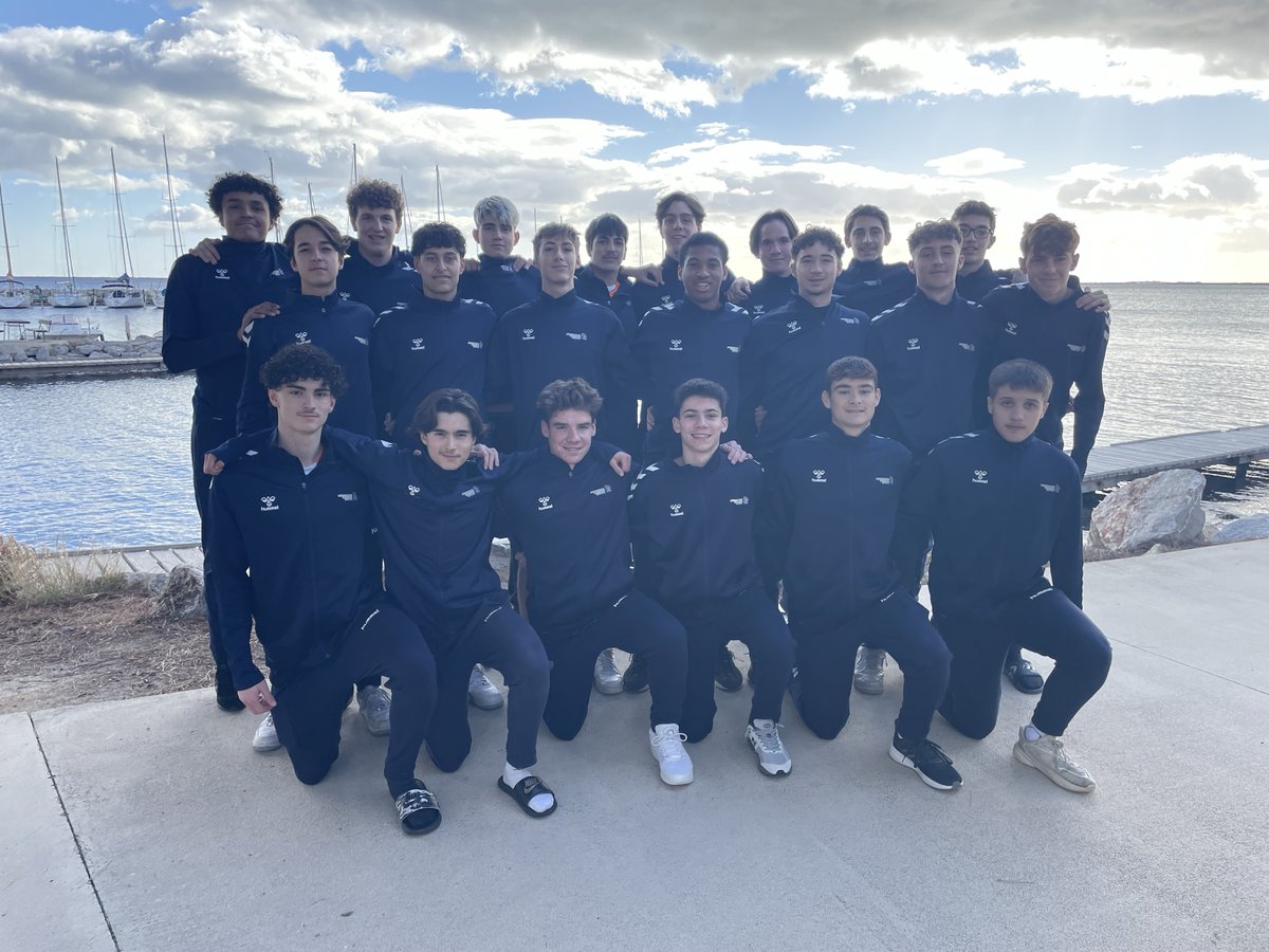 Nos joueurs du Pôle Espoirs Occitan en stage de préparation à Mèze pour travailler le collectif en vue des Interpoles en mars🤾‍♂️

Au programme, 3 séances d'entraînement et un match amical face à l'équipe N2 du <a href="/FTHB_Officiel/">FTHB Officiel</a> 💪

Merci à la <a href="/villedemeze/">Ville de Mèze</a> pour la qualité du séjour 🤝