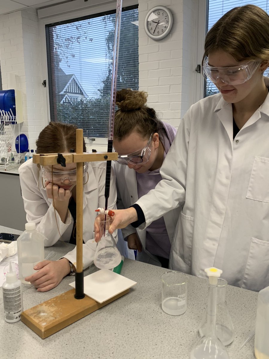 STAHSChemistry's tweet photo. Sixth form chemists are dying to discover the percentage of peroxide in hair dye. #WomenInSTEM #becausewereworthit https://t.co/cIVQ11Afal