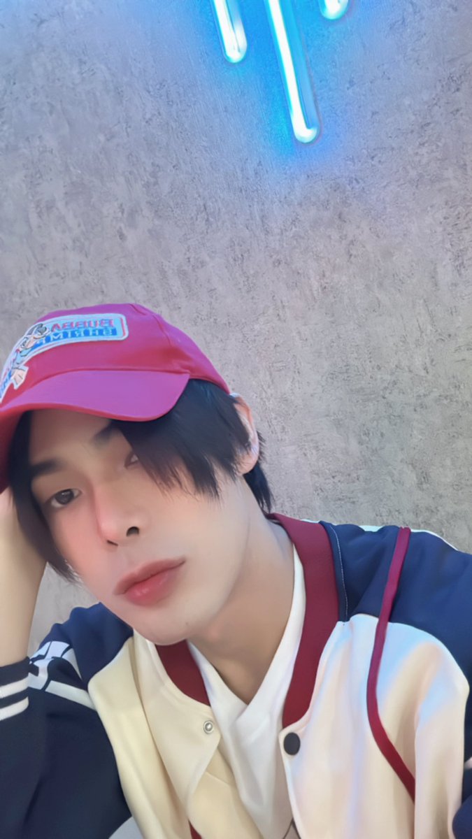 bestbesbestt's tweet photo. 90s boy

#arawillie #bestanavil #เด็กดื้อของวิลลี่ #naughties https://t.co/IQZmpK09k9