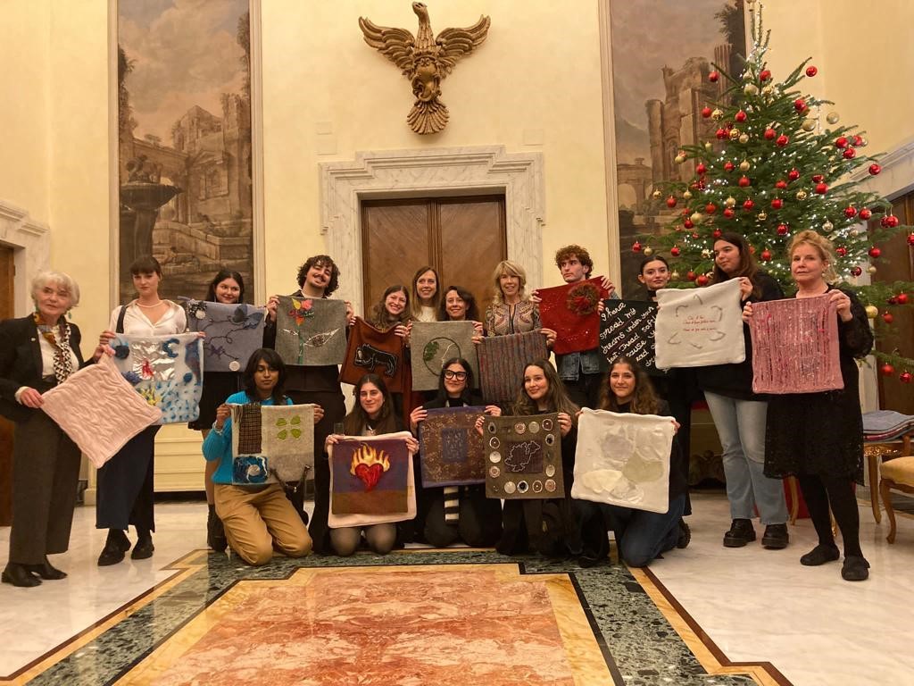 A wonderful evening of learning and celebration of #Donegal #tweed. <a href="/DeeMcQuillan/">Deirdre McQuillan</a> provided historic background and <a href="/NABAMilano/">NABA</a> students exhibited their practical work with fabulous creations from this iconic fabric. A great example of how our #tradition meets Italian #design.