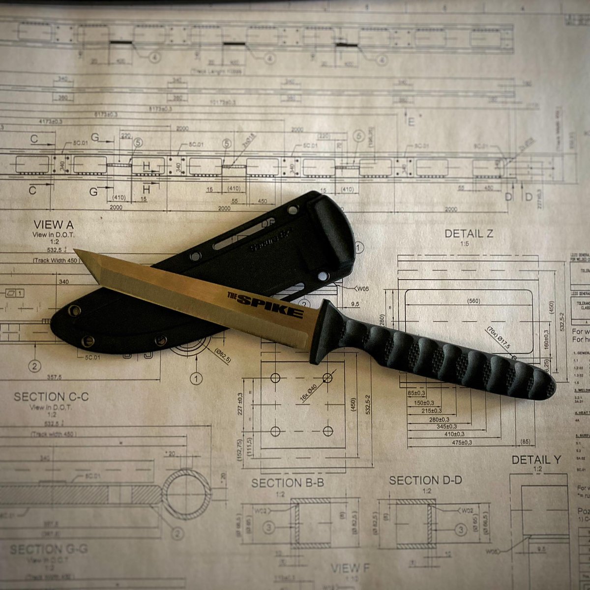 Cold Steel - The Spike (Tanto)

Tak teda, na dnešný štvrtok téma Fixed Blade, tak čo iné ako jeden z tých dlhších neckknives. 

#knife #thursday #knifesmetke <a href="/everydaycarry/">Everyday Carry</a> <a href="/Coldsteelknives/">Cold Steel</a>