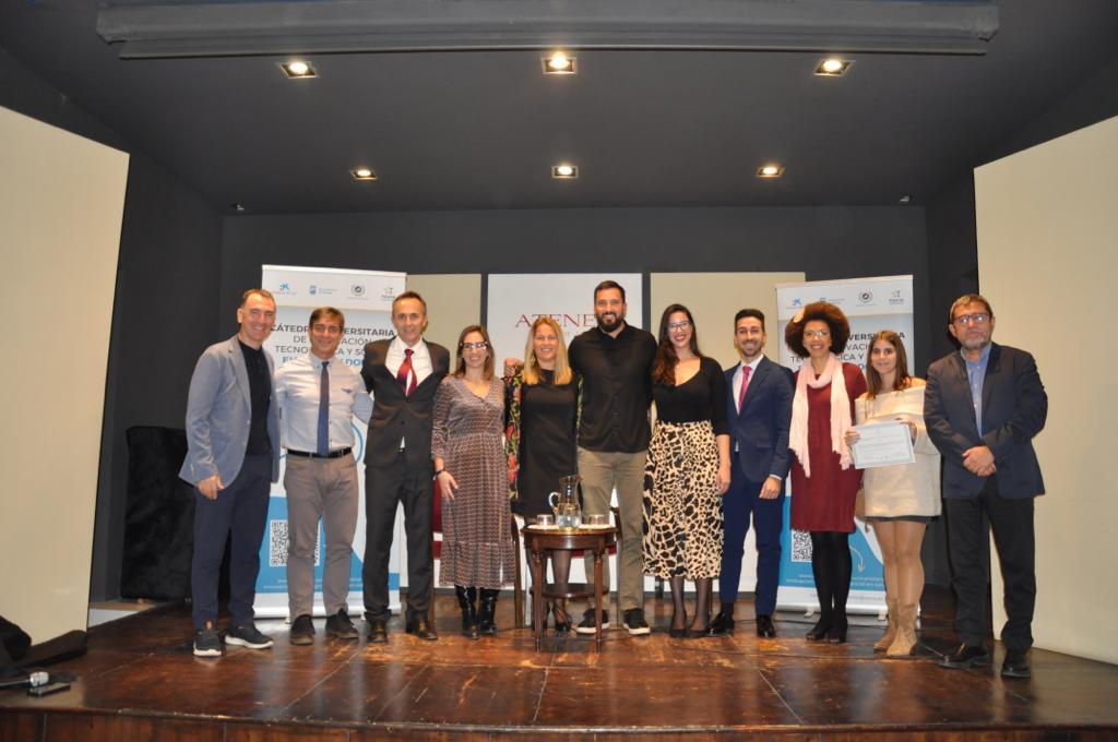 I Foro Salud y Dolor @saludolor celebrado el pasado viernes en el Ateneo de Málaga <a href="/InfoUMA/">Universidad de Málaga</a> <a href="/malaga/">Ciudad de Málaga</a> <a href="/caixabank/">CaixaBank</a> <a href="/fguma/">Fundación General UMA #FGUMAcontigo</a> <a href="/ateneomalaga/">Ateneo de Málaga</a> 
<a href="/_alejandroluque/">Alejandro Luque Suarez</a> <a href="/CheloPineda4/">CheloPinedaUma</a> 
diariosur.es/cronica-univer…