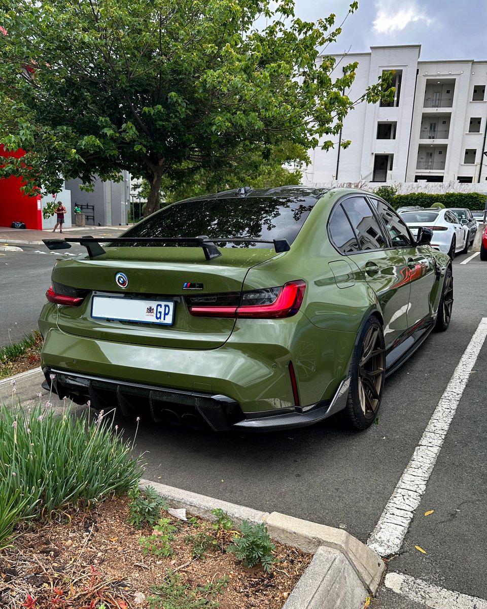 Spotted this epic modded BMW M3 Competition today.

Full Vorsteiner kit complete with Vossen wheels and the M Performance rear wing.

That colour looks superb too! What do you all think? 

#ExoticSpotSA #Zero2Turbo #SouthAfrica #BMWM3Competition #M3Competition #Vorsteiner…