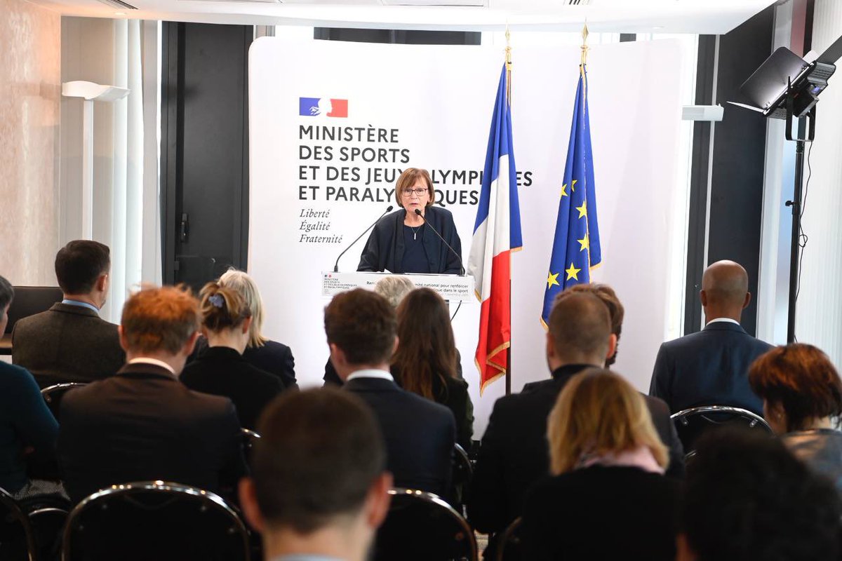 Amélie Oudéa-Castéra tweet media