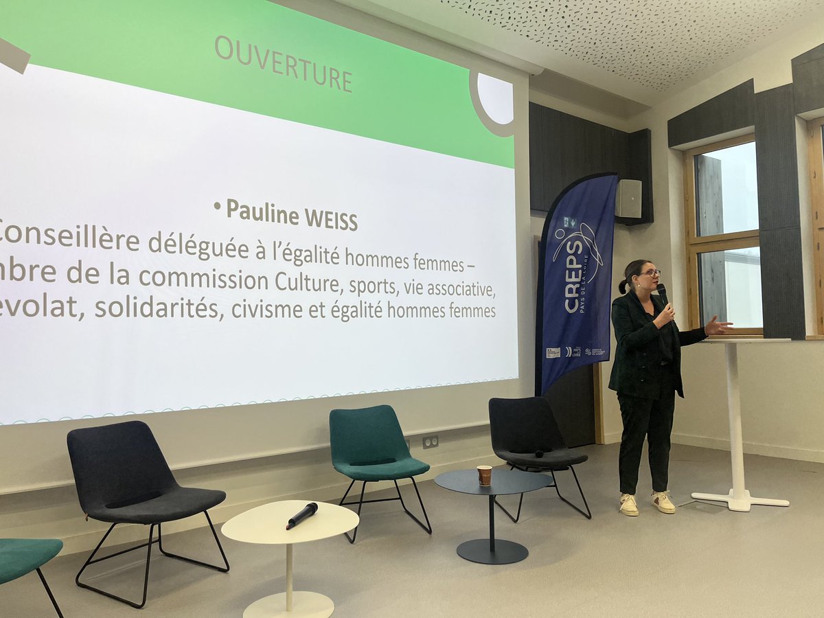 WEISSPauline1's tweet photo. Ravie de représenter @C_MORANCAIS pour l’ouverture de la 2e édition des journées d’étude socio-sport au @CREPSPDL organisé par le pôle ressources national « sport innovations » implanté au @CREPSPDL. 
La Région @paysdelaloire, terre de l’#inclusion par le #sport. https://t.co/cxn34hDVEo