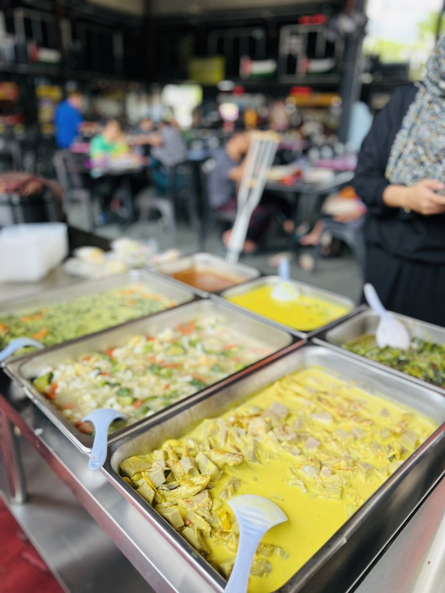 shazwaa_'s tweet photo. Siput sedut tu! Nak masak leceh baik beli. Semangkuk rm 6 sahaja 😂 https://t.co/WriDnLr1W5