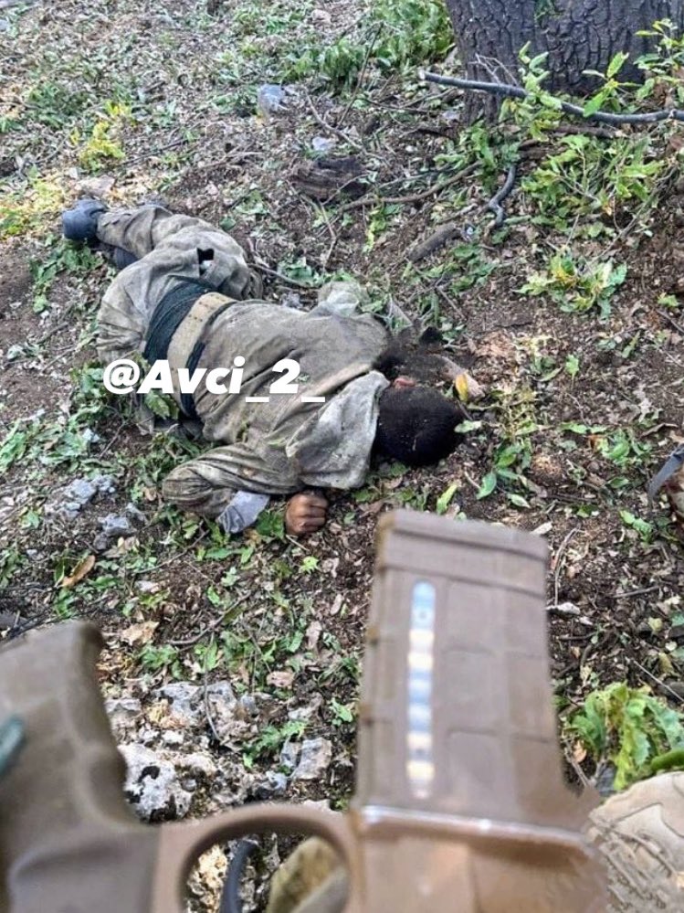 Avci_2_'s tweet photo. Irak Kuzeyinde bugün sabah saatlerinde sızma girişiminde bulunan terörist etkisiz hale getirildi. https://t.co/cBZYncTcUD