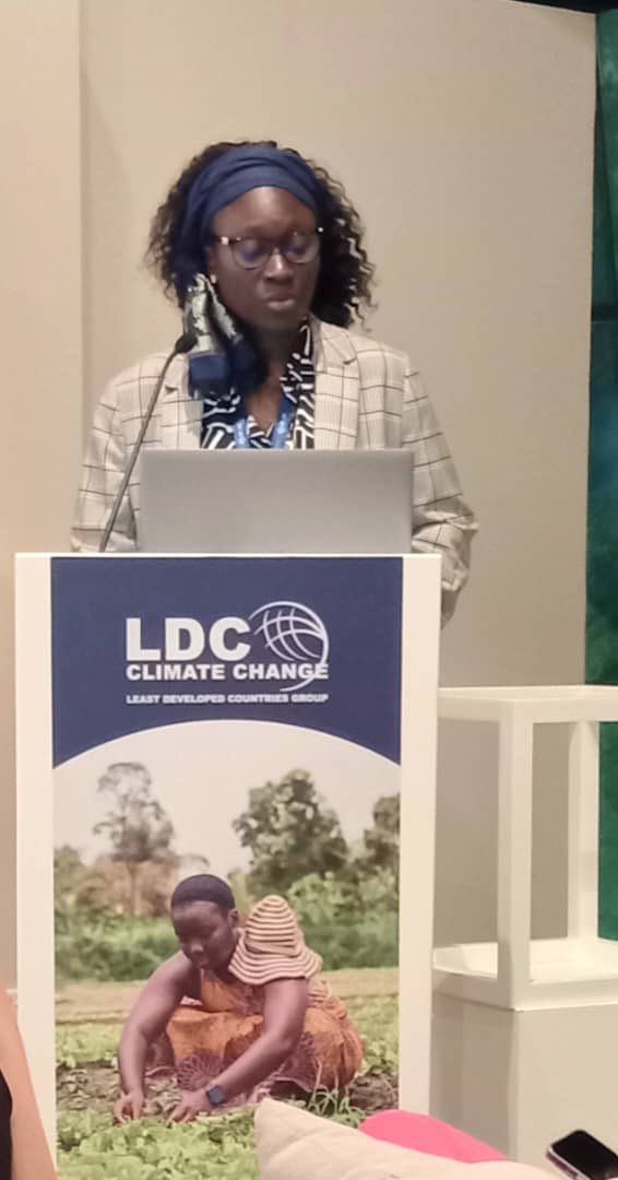 khady_camara1's tweet photo. COP28: jour off. “Le temps de l’action climatique c’est maintenant.” Je partage quelques photos avec les compatriotes prises au pavillon Gender and Climate. Mme Madeleine Diouf SARR de la DEEC Chef Négociatrice du Sènègal ⁦⁦@unwomenafrica⁩ ⁦@naturaljustice⁩ https://t.co/N2YZuYX4Cp