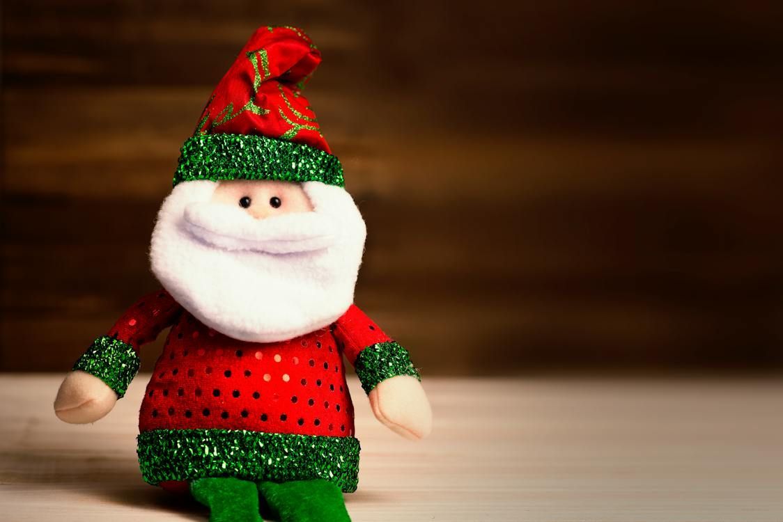 Expect a special visit from Santa on Thurs 21 Dec at Balham Library! From 4pm, children can sit and hear a special, festive story and meet Santa. Best for ages 4-7 but all welcome.