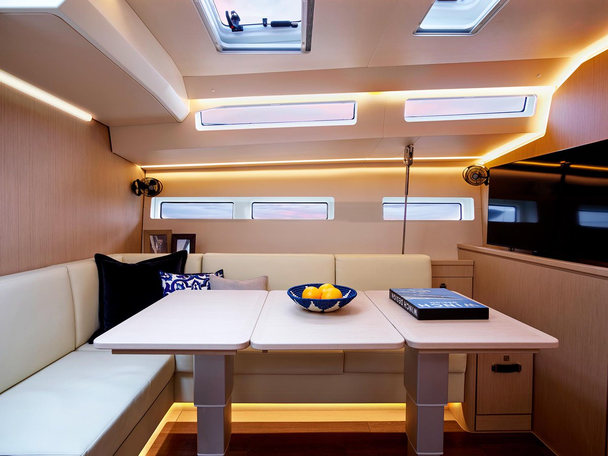 We are delighted that the Jeanneau 55 won the ‘Best Overall Boat of the Year’ and the ‘Best Full Size Cruiser’ at Cruising World's 2024 Boat of the Year Awards.
 
With a Winch Design interior, the Jeanneau 55 has been designed like a floating private apartment.