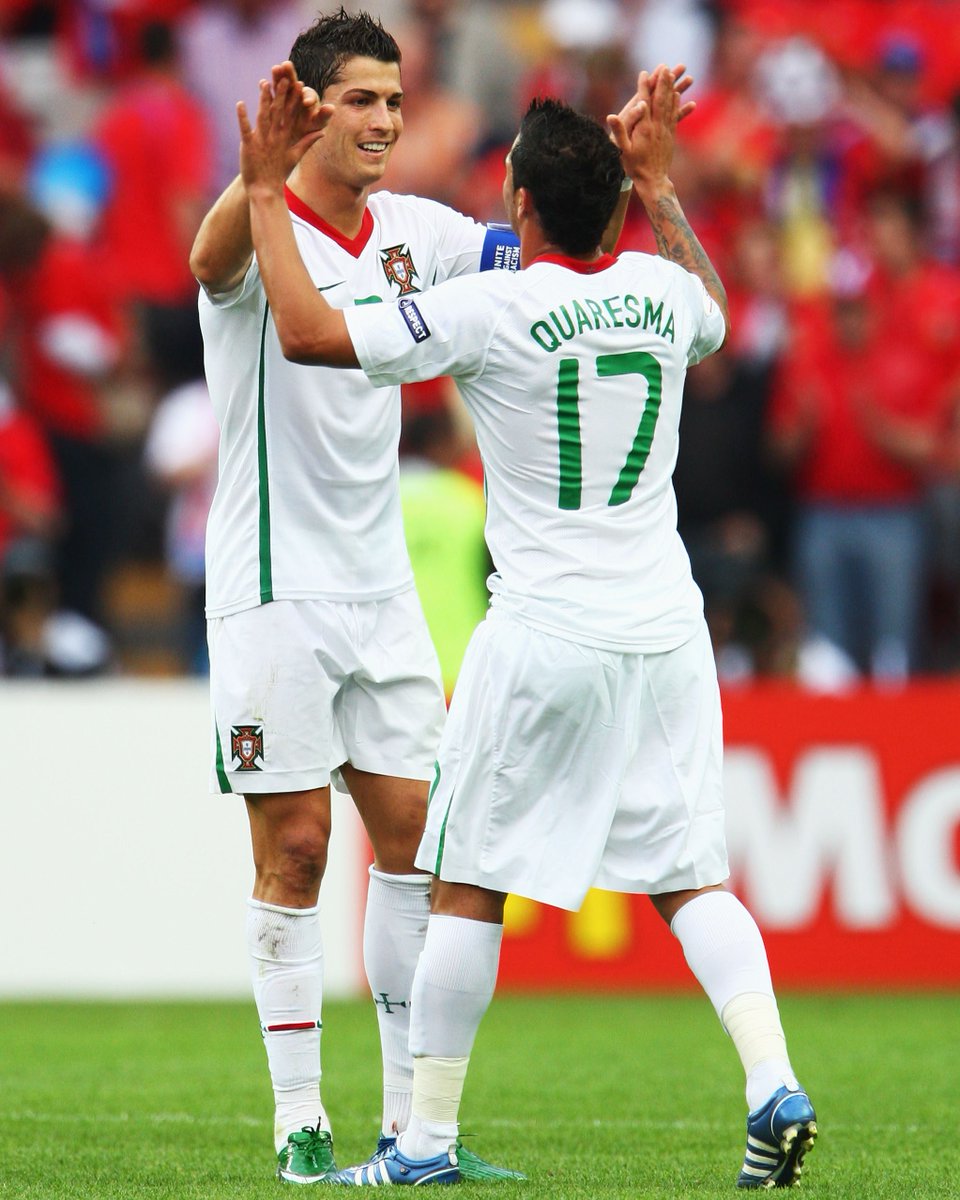 UEFAEURO's tweet photo. 🇵🇹🆚🇨🇿, EURO 2008

CR7 x Quaresma 🔥

#EURO2024 https://t.co/e4SWeXDNVD