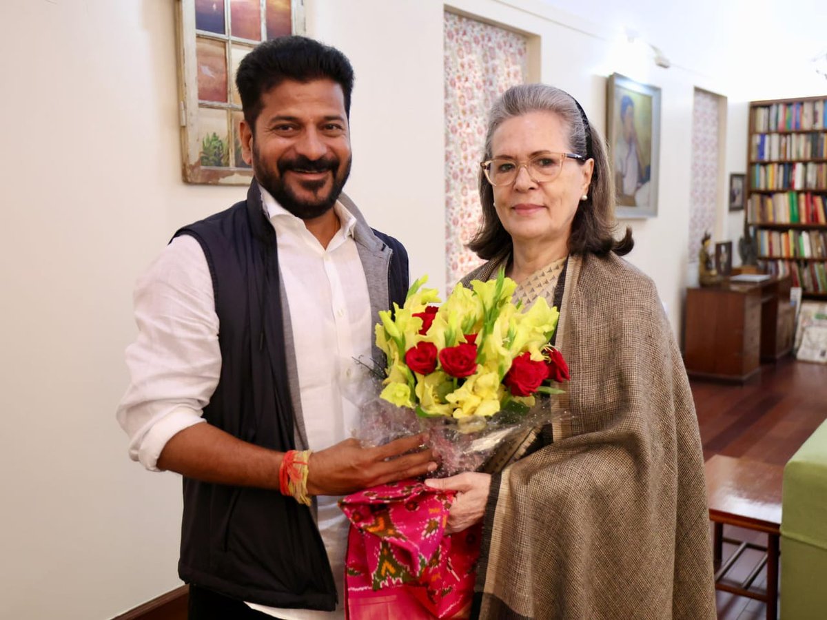 Congratulations to Telangana's new Chief Minister Shri Revanth Reddy Garu and all Cabinet Ministers on taking oath today. I am confident that you all shall set new standards of good governance in Telangana, and fulfill Smt. Sonia Gandhi ji's dream and vision of bringing…