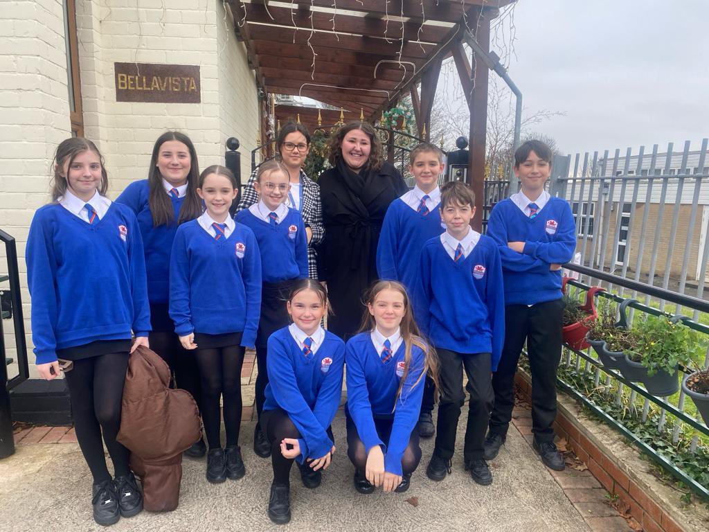 Cymraeg@Whitmore (@cymraegwhs) on Twitter photo Ymweld â chartref nyrsio Bellavista gyda Criw Cymraeg ddoe i ddarparu’r cardiau Nadolig🎅🏼👏🏻
Visiting Bellavista nursing home with Criw Cymraeg yesterday to hand out pupils’ Welsh Christmas cards🎅🏼👏🏻 They did such a wonderful job. We are so proud of you all CC! <a href="/CSCSiarterIaith/">🏴CSC Siarter Iaith CCD 🟦🟩⬜</a> Ymweld â chartref nyrsio Bellavista gyda Criw Cymraeg ddoe i ddarparu’r cardiau Nadolig🎅🏼👏🏻
Visiting Bellavista nursing home with Criw Cymraeg yesterday to hand out pupils’ Welsh Christmas cards🎅🏼👏🏻 They did such a wonderful job. We are so proud of you all CC! <a href="/CSCSiarterIaith/">🏴CSC Siarter Iaith CCD 🟦🟩⬜</a>