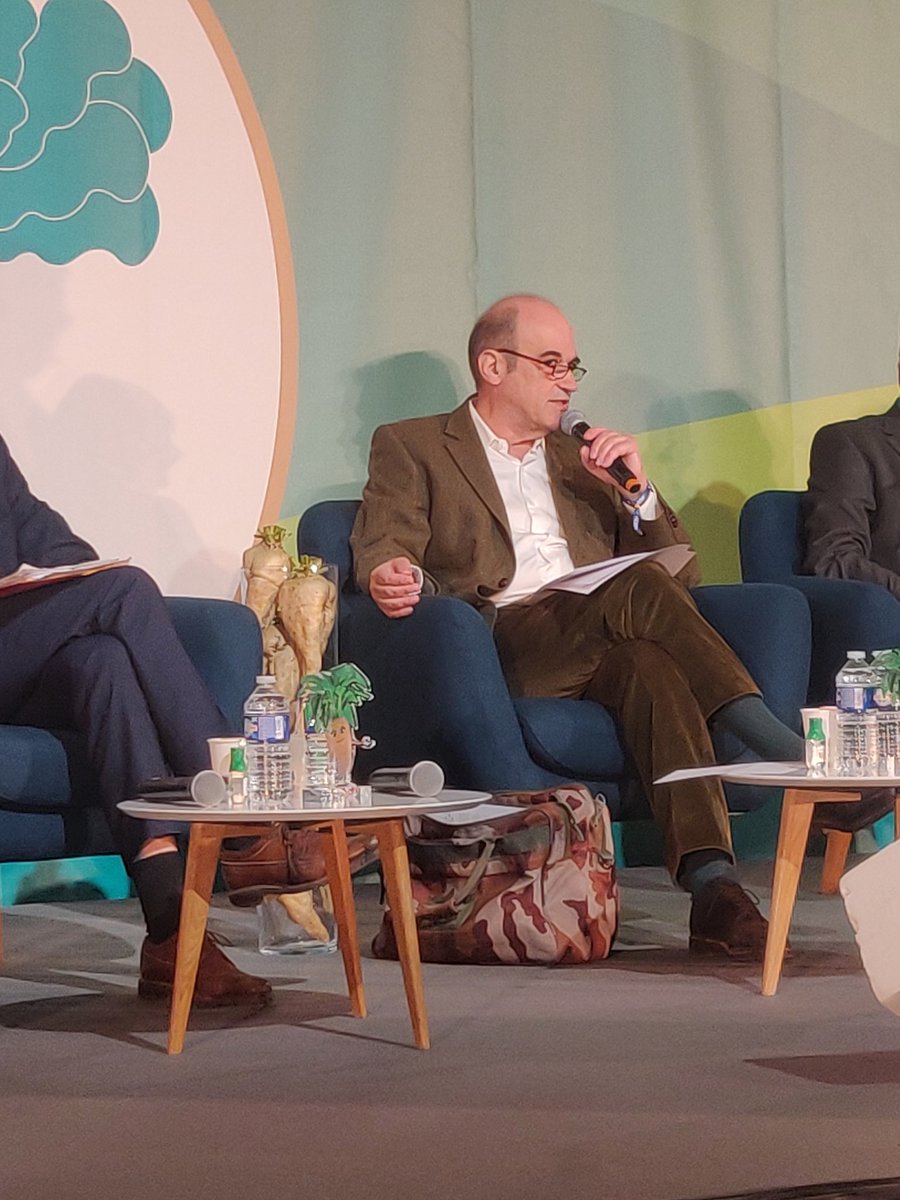 #AGCGB - "La betterave est confrontée à de nouveaux défis. La sélection variétale se concentre sur ce qu'elle sait faire de mieux c'est-à-dire la résistance à la maladie." François Desprez <a href="/GroupeFDesprez/">Florimond Desprez</a>