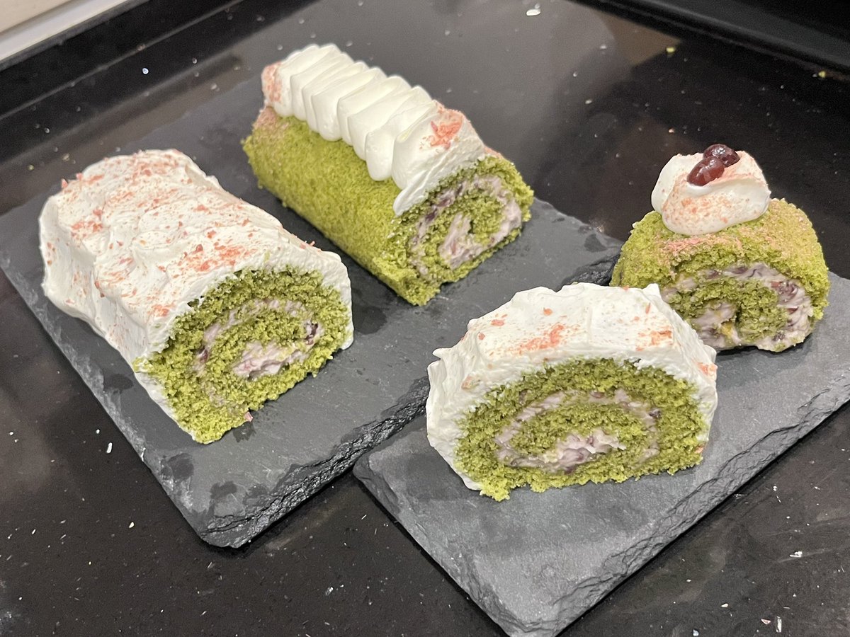 natsuki_sweets_'s tweet photo. 新米パティシエによる【小倉あんクリームの抹茶ロールケーキの作り方】How to make matcha roll cake with ogura... https://t.co/HAoKE1AQ7j @YouTubeより

YouTube載せました！！
見てね〜！！ https://t.co/bzrFGbyH9A