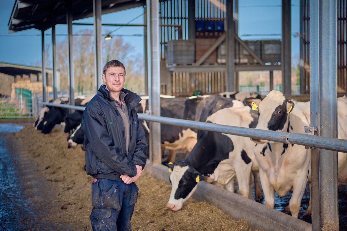 Interesting article from <a href="/TheAHDB/">AHDB</a>  on maximising milk yields by focusing on cow health and care.
Trace element nutrition is critical to fertility and cow performance and Agrimin boluses are one of the best ways to deliver the nutrients your herd need.

ahdb.org.uk/news/driving-p…