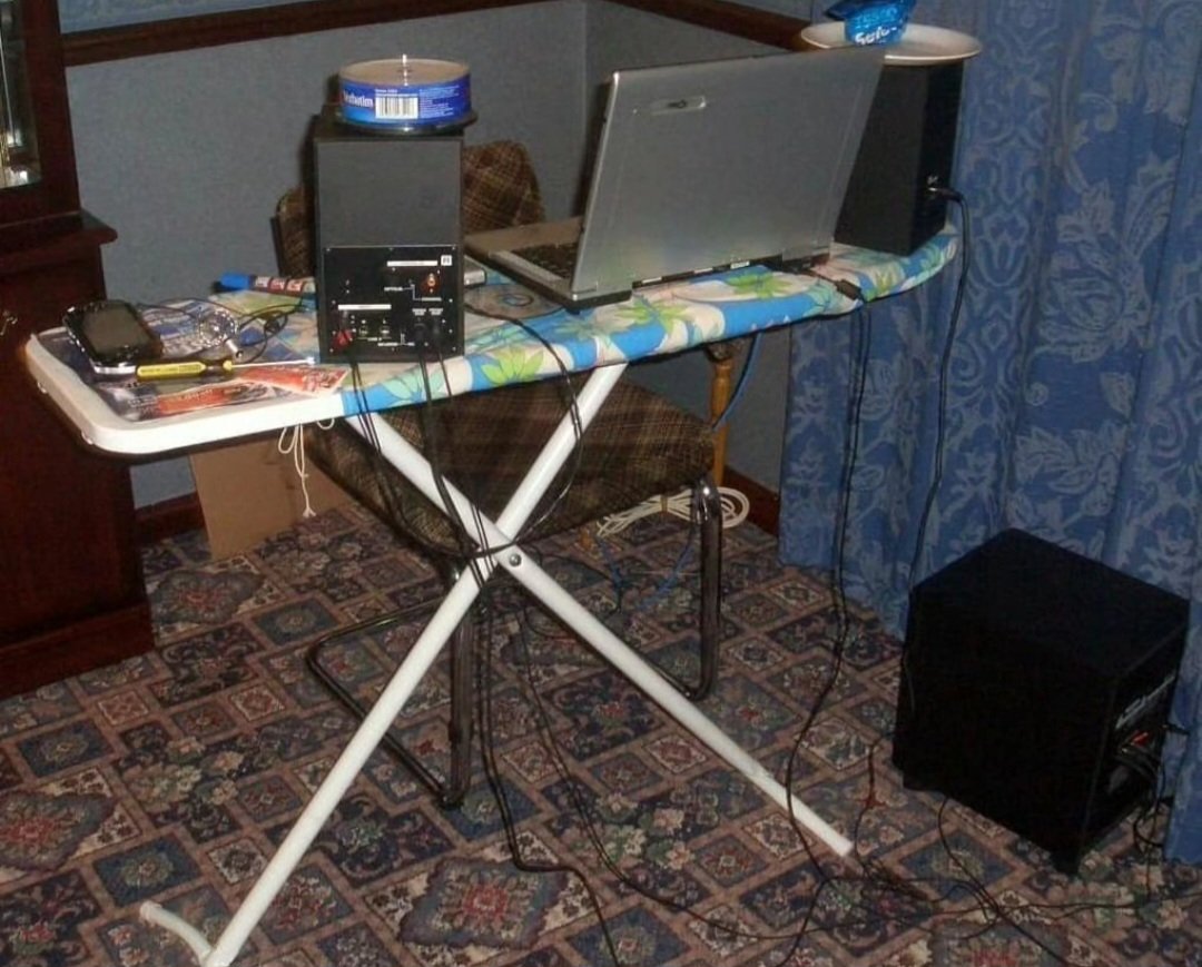 Where it all started...15 yrs old making beats on Fruityloops 3 on a cheap Tesco laptop and 2.1ch speakers on an ironing board in my mums living room...made diesel not petrol and ganja dub on this same setup lol