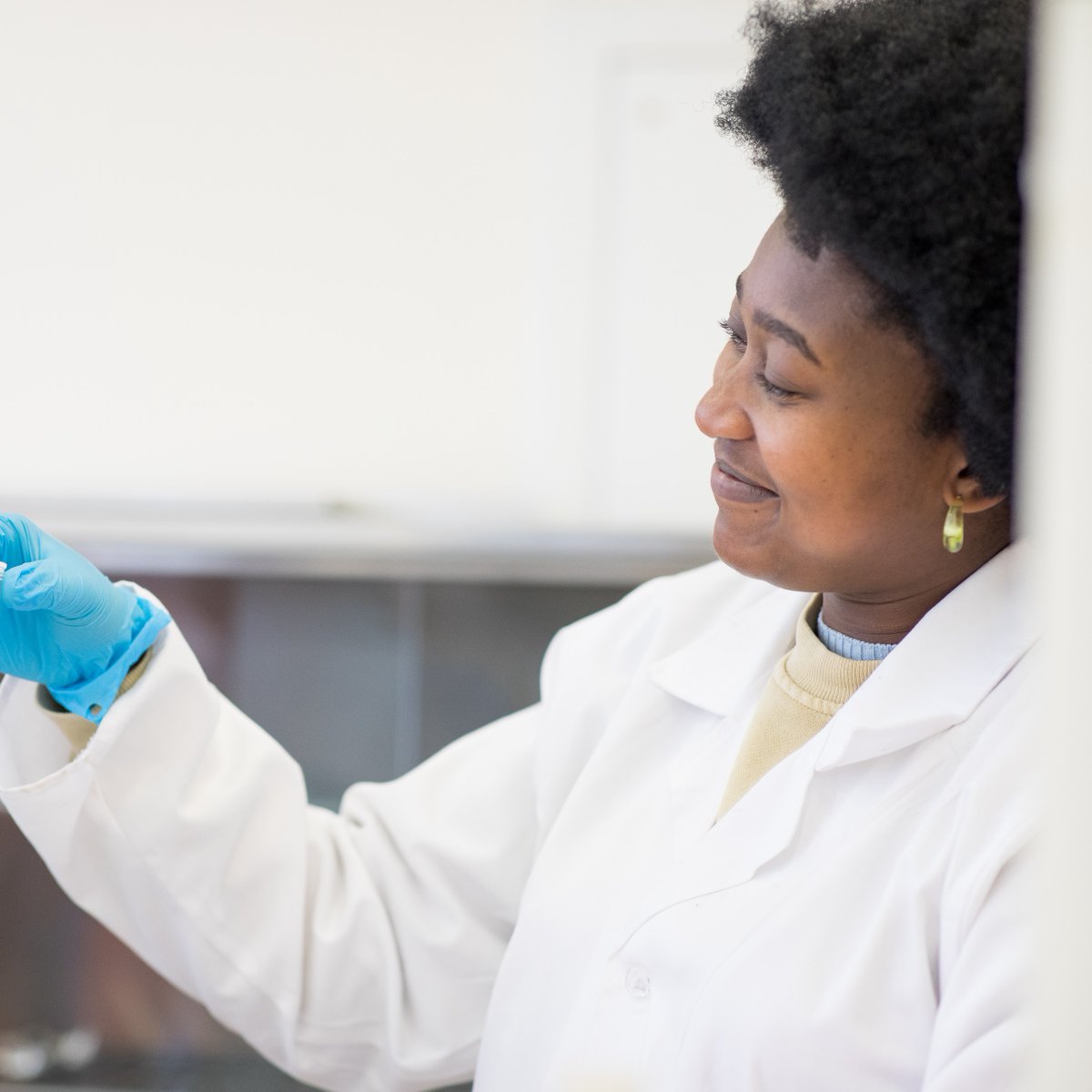 [ICYMI] UWC's School of Pharmacy transforms pediatric HIV care by making the treatment more palatable, overcoming adherence challenges. Tune in to the latest episode on the UWC on Air YouTube channel to learn more about this sweet success in healthcare. #UWCOnAir #IamUWC