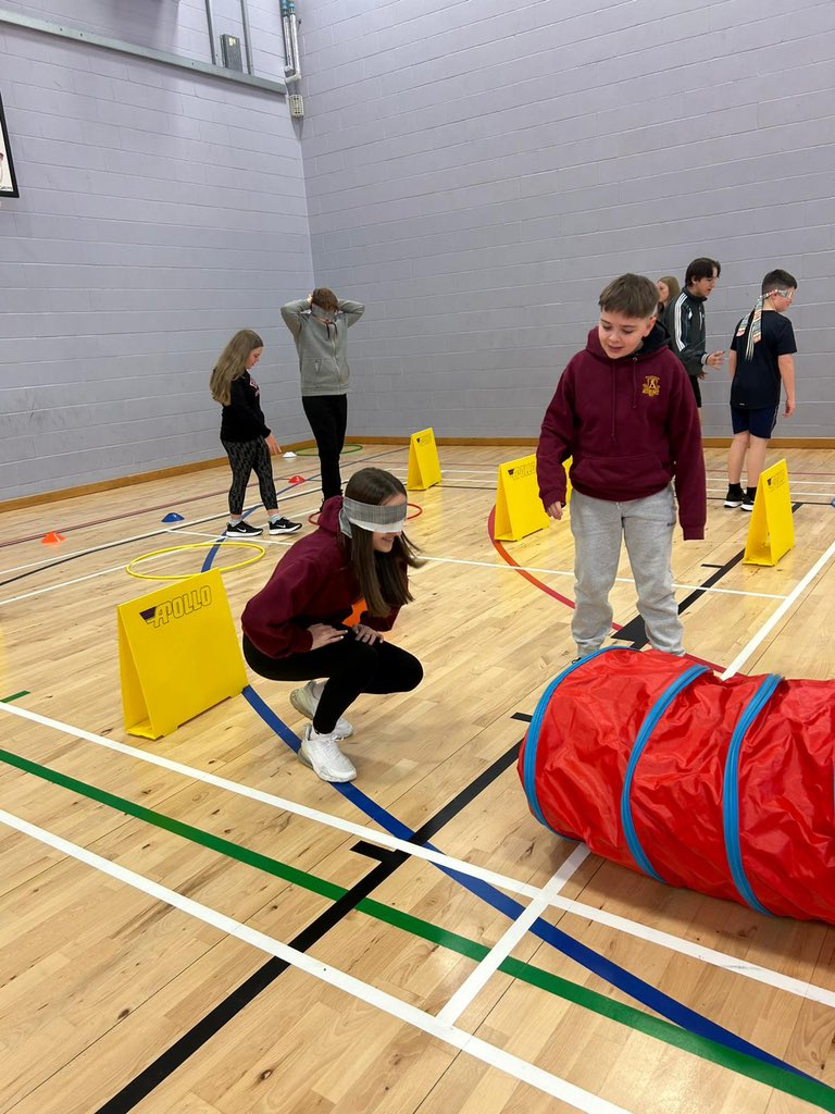StrathavenML's tweet photo. A big well done to our S2 football stars who demonstrated their fabulous French football skills at @BiggarHigh last week as part of Le Foot et le Francophonie Project ⚽️ 🇫🇷 . Thanks for hosting us @BiggarModLangs 👏🏼 https://t.co/zpRNZUD1lv