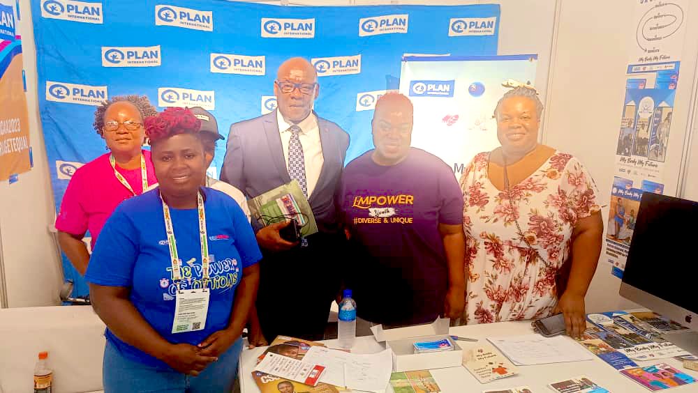 Got a visit from the #ICASA2023 President Dr Parirenyatwa. We got a chance to share the inclusivity and innovation message of our SRHR programming. He left with his SWAG bag. Come and visit us at booth #32 #MyBodyMyFuture #GirlsGetEqual @intwasa @ncdpz