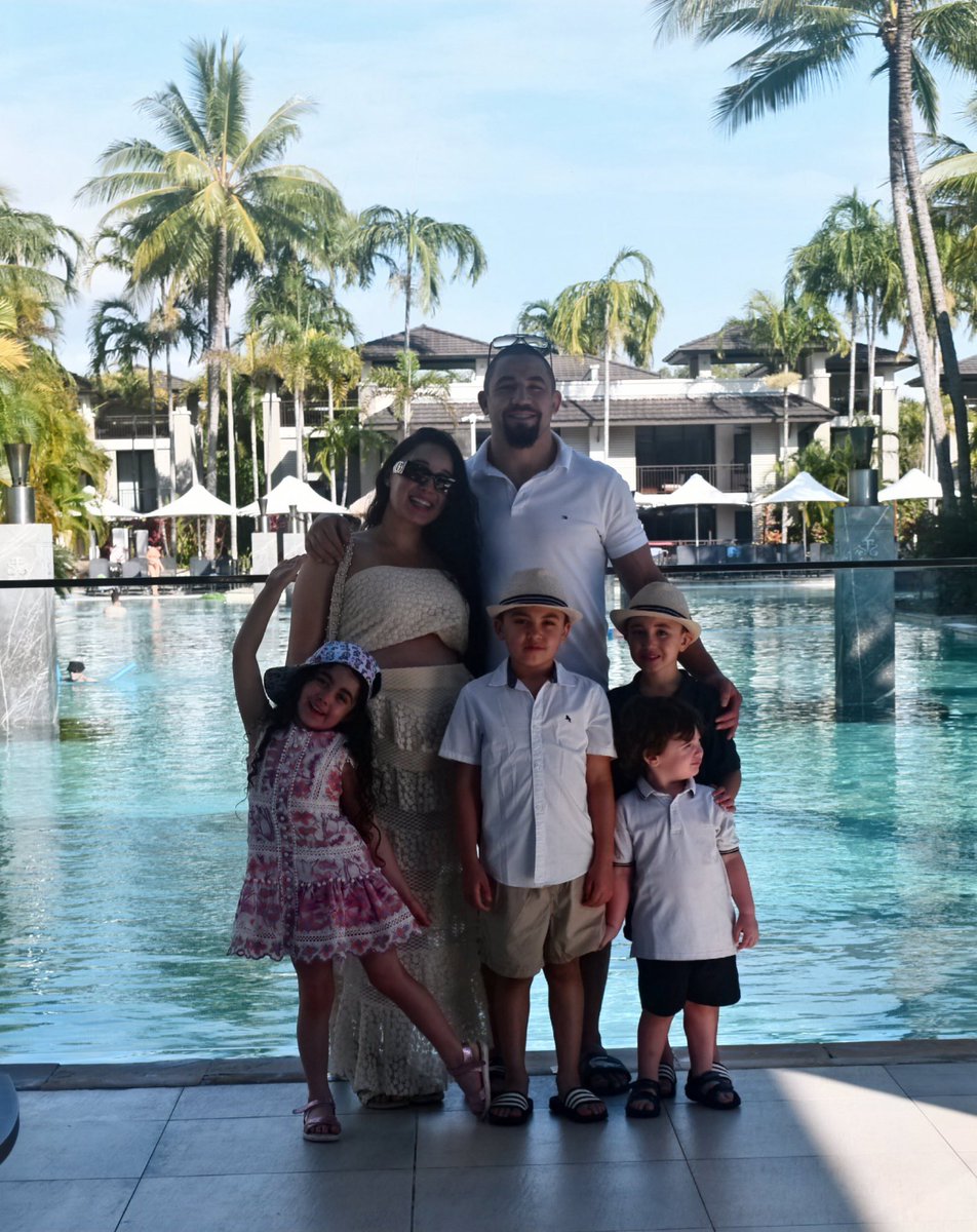Was able to switch gears the last week and spend some time with the family before coming home and preparing for war 👊🏽Big thanks to the @pullmanportdouglas for having us. We had an amazing time and can’t wait to do it again. #pullmanportdouglas