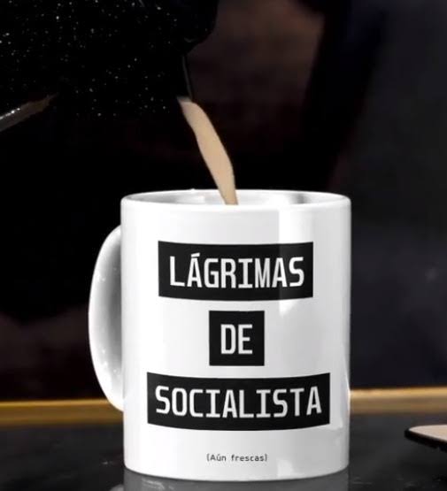 GHermano84's tweet photo. La llorada épica de los zurdos tras la caída del asno y ahora la salida de Fujimori...para no olvidar 😂 https://t.co/hYNySzLJFU