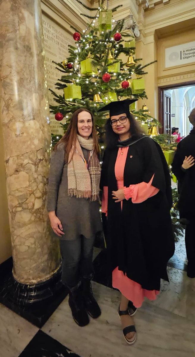 Vicki Smith (@vicki_e_smith) on Twitter photo Graduation time! Congratulations Aditi! šš§š¼āšš¾ <a href="/BTG_UoB/">BirminghamThyroidGroup</a> @IMSR_UoB Graduation time! Congratulations Aditi! šš§š¼āšš¾ <a href="/BTG_UoB/">BirminghamThyroidGroup</a> @IMSR_UoB