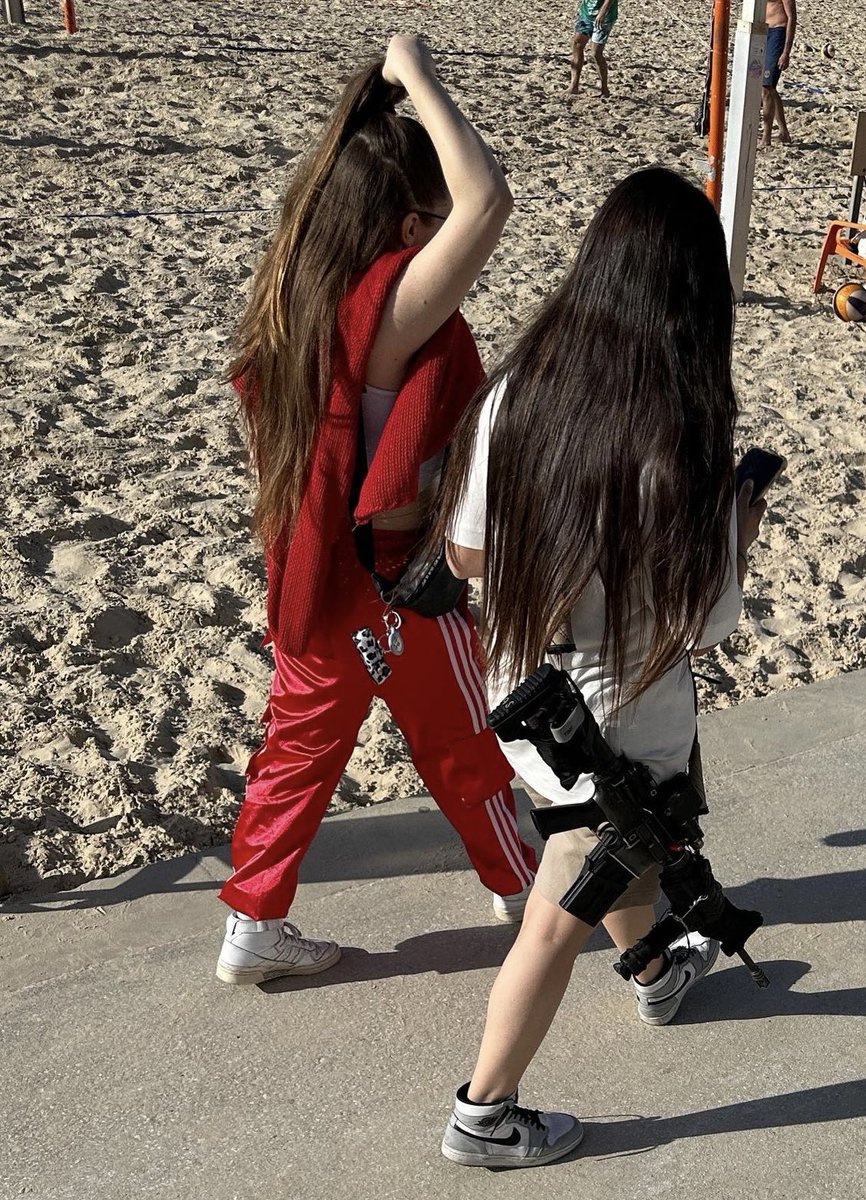 Ala Hamdan • الاء حمدان tweet media