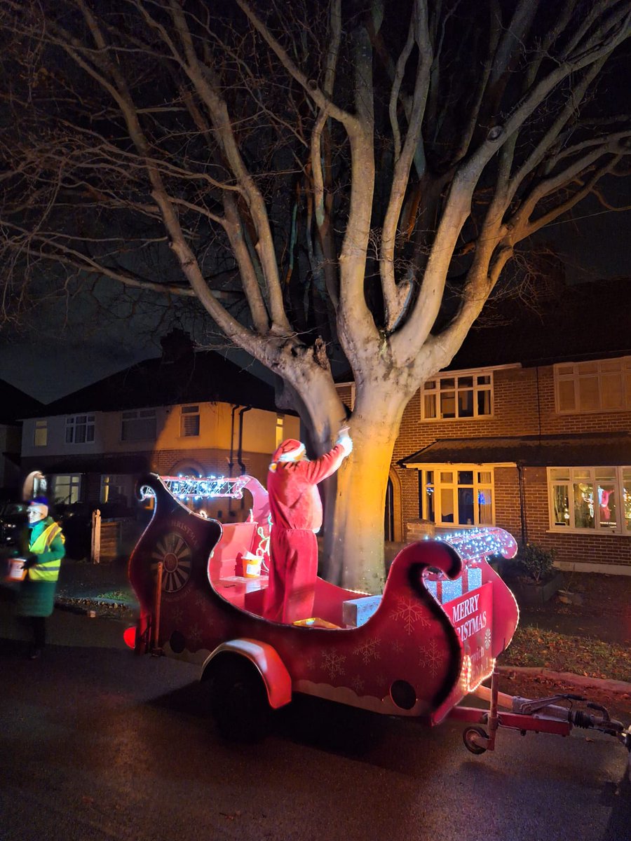 Round Table Norwich1 (@roundtableno1) on Twitter photo Big thanks to the good people of Thorpe St Andrew and North City - Two fun nights of the santa sleigh with lots of smiles and a combined ÂŁ637 raised for <a href="/homestartnor/">Home-Start Norfolk</a> across the two nights.
Next week we visit West Earlham on Monday, Eaton on Tuesday, and Tuckswood on Wednesday Big thanks to the good people of Thorpe St Andrew and North City - Two fun nights of the santa sleigh with lots of smiles and a combined ÂŁ637 raised for <a href="/homestartnor/">Home-Start Norfolk</a> across the two nights.
Next week we visit West Earlham on Monday, Eaton on Tuesday, and Tuckswood on Wednesday