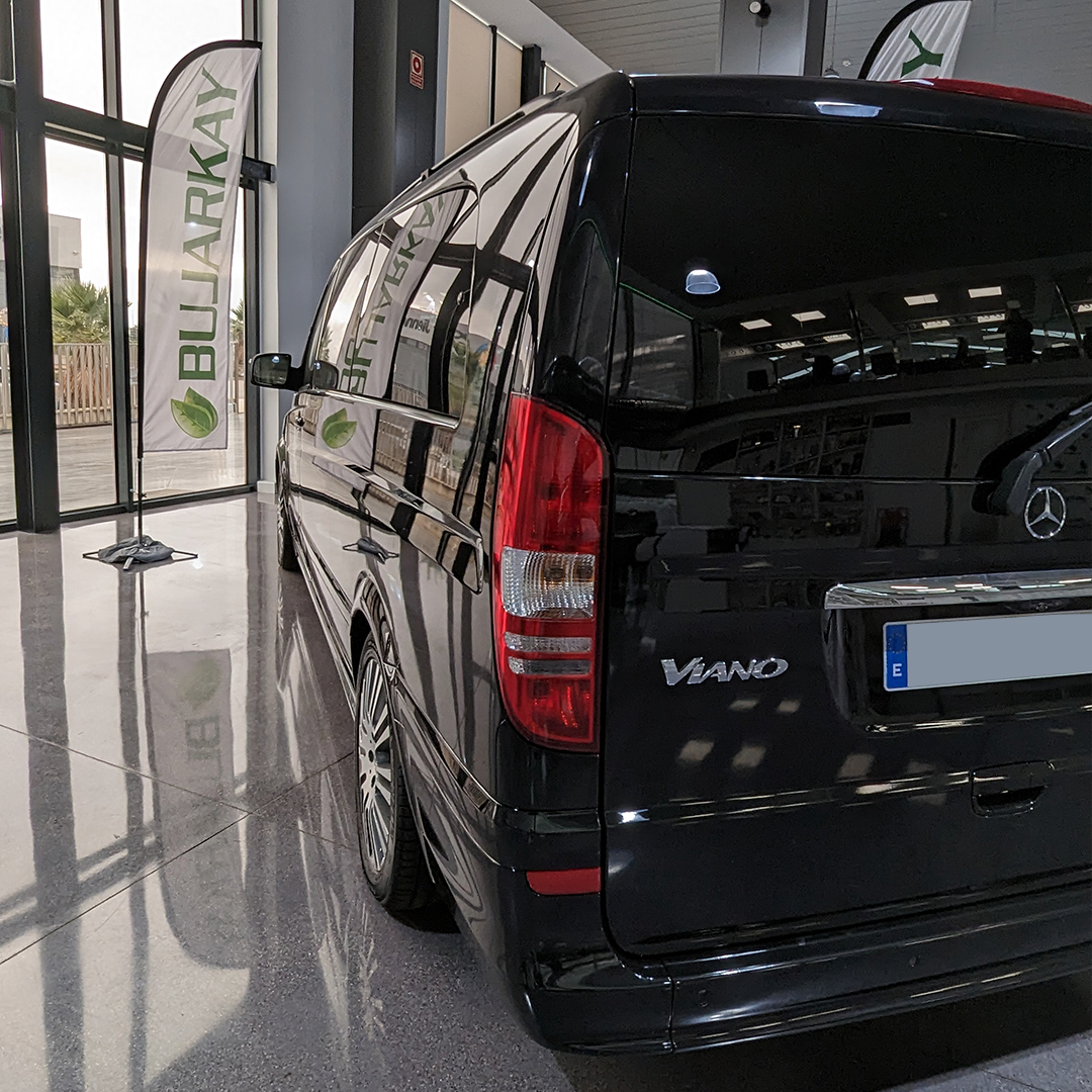 BBujarkay's tweet photo. ☝🏻 ¡Hoy os mostramos esta increíble @MBenzEspana #Viano! 🚙
Versátil, cómoda y lujosa, ideal para el transporte de pasajeros con características premium
¡Ven a verla a nuestras instalaciones! 😜 #MercedesBenz #ClaseV #Alquiler #Jaen #Venta https://t.co/2cWx8tkAET
