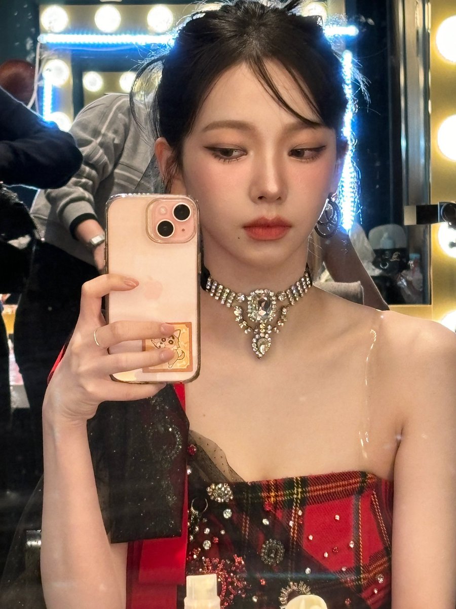 karina pics tweet media