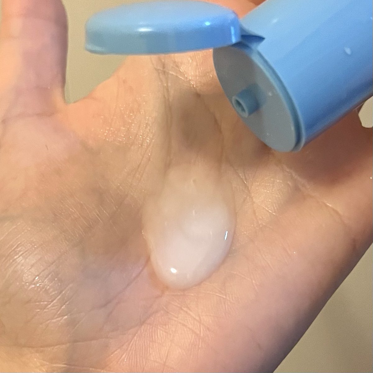 smilexjynx's tweet photo. ขวดนี้ดีเลยอะ Cetaphill gentle skin cleanser เป็นสูตรที่เหมาะสำหรับผิวแห้ง เป็นเนื้อเจลโลชั่น ๆ ที่ฟองน้อย ล้างออกง่าย ผิวไม่แห้งหลังใช้คงความชุ่มชื้นให้ผิวได้ดีสุด ๆ ผิวแพ้ง่ายชอบแน่นอน #หน้าใสใช้เซตาฟิล #คลีนเซอร์ต้องเซตาฟิล https://t.co/tCqWGkwAf2