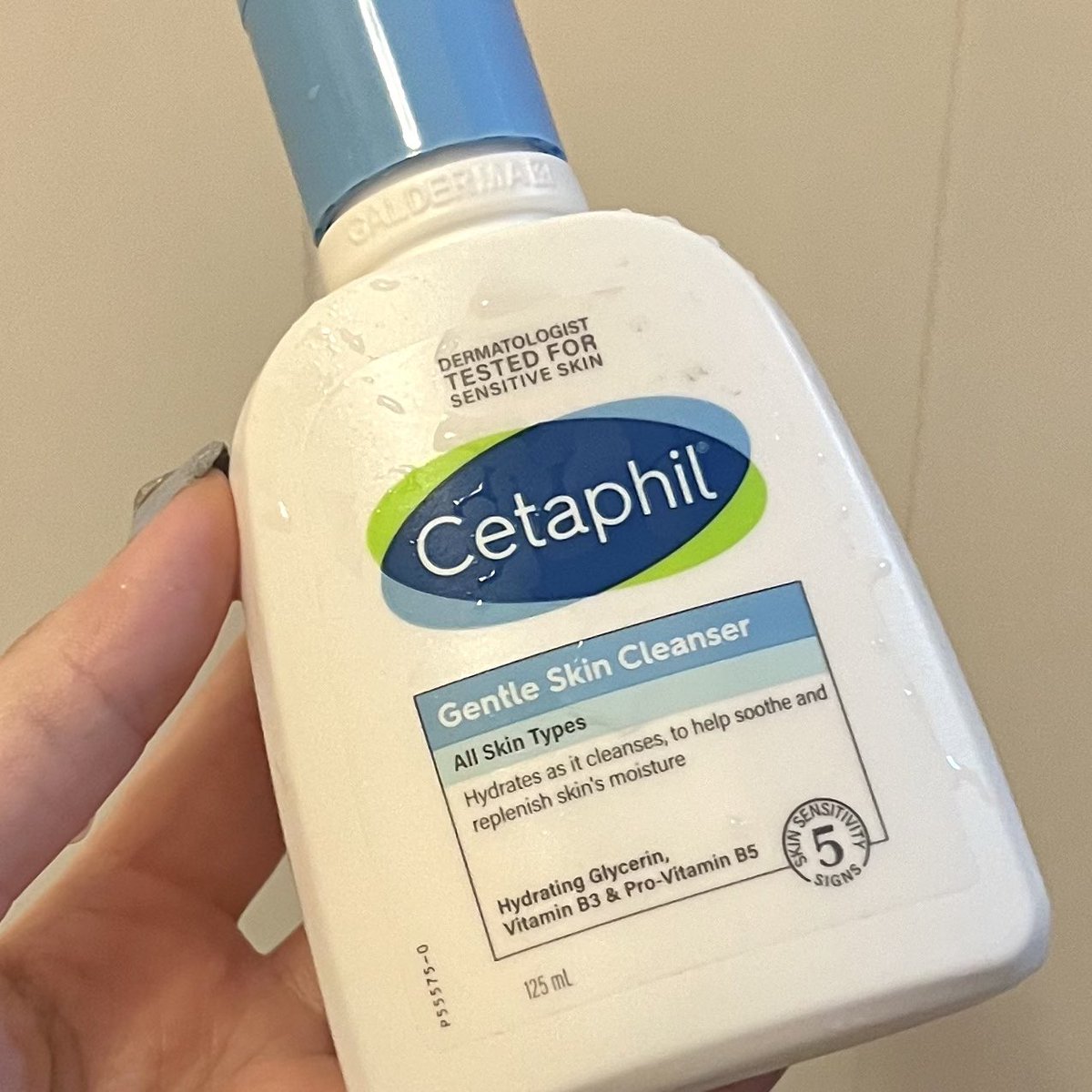 smilexjynx's tweet photo. ขวดนี้ดีเลยอะ Cetaphill gentle skin cleanser เป็นสูตรที่เหมาะสำหรับผิวแห้ง เป็นเนื้อเจลโลชั่น ๆ ที่ฟองน้อย ล้างออกง่าย ผิวไม่แห้งหลังใช้คงความชุ่มชื้นให้ผิวได้ดีสุด ๆ ผิวแพ้ง่ายชอบแน่นอน #หน้าใสใช้เซตาฟิล #คลีนเซอร์ต้องเซตาฟิล https://t.co/tCqWGkwAf2