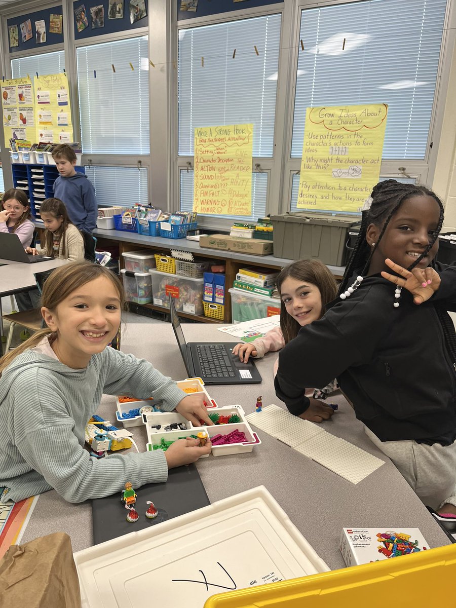 LJakimiak's tweet photo. Future engineers! Special thanks to Collingswood High School engineering teacher, Mr. Brescia, for providing an engineering workshop for my 4th grade class. @Colls_ZaneNorth #collsedu @Colls_HS https://t.co/K0a5aCcfZm