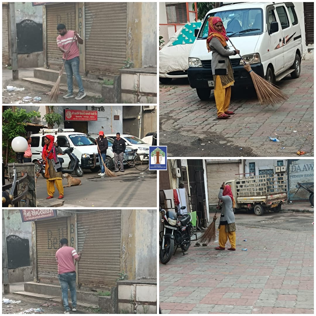 VMCVadodara's tweet photo. "સફાઈ ઝુંબેશ" અભિયાન હેઠળ બરાનપુરા ખાતે સાફ-સફાઈ કરવામાં આવી રહી છે
#VMCVadodara #VMCa #Vadodara #SmartVadodara #DigitalVadodara #greenvadodara #cleanvadodara #AzadiKaAmritMahotsav #cmo #pmo #SwachhGujarat2023 https://t.co/9vo9a9IlJd