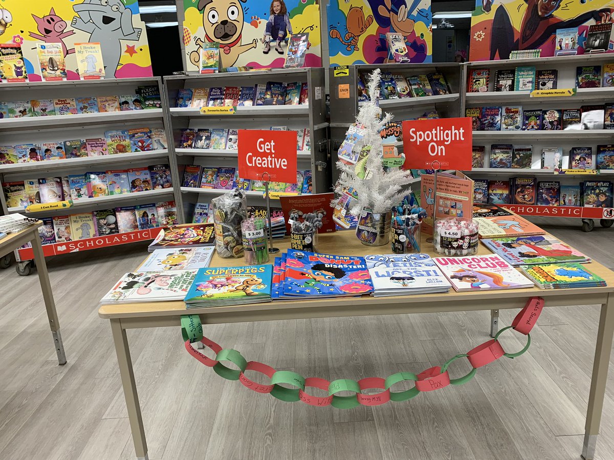 SJPIILibrary's tweet image. 🎄📚Today is the last day to visit our Scholastic Book Fair! Families are also welcome to visit between 9:00 am-4:00 pm. Closed at lunch- 11:50-12:50. It’s exciting to see our students finding many fantastic books, posters &amp;amp; other treasures too!! 🎉@SJPIIOakville @scholasticCDA