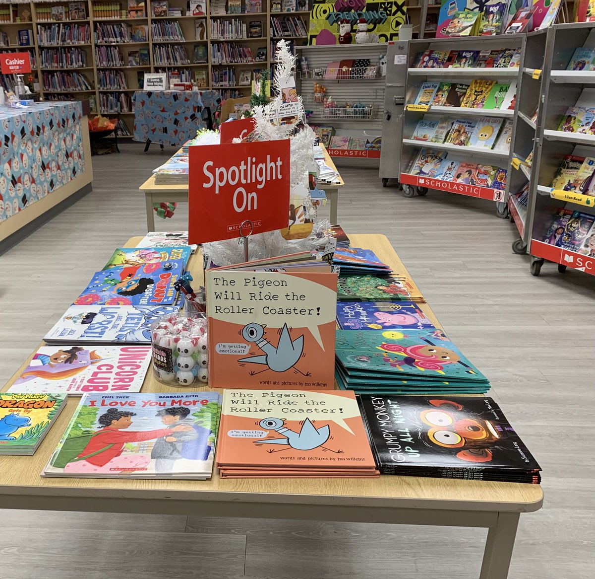SJPIILibrary's tweet image. 🎄📚Today is the last day to visit our Scholastic Book Fair! Families are also welcome to visit between 9:00 am-4:00 pm. Closed at lunch- 11:50-12:50. It’s exciting to see our students finding many fantastic books, posters &amp;amp; other treasures too!! 🎉@SJPIIOakville @scholasticCDA